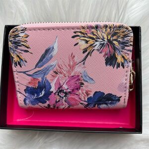 🆕Trina Turk Women's Pink Floral Zip-Around Wallet Card Holder